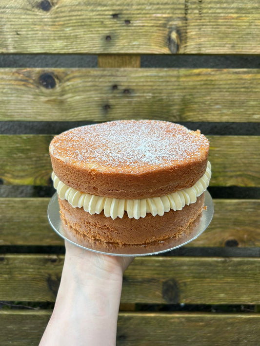 Victoria Sponge, Seasonal Filling, Vanilla Cream