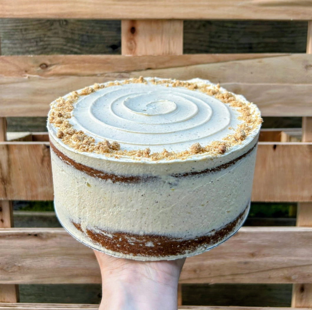 Apple & Chai Cake - 8 Inch